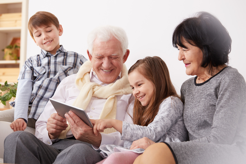 Quanto sono giovani i nonni moderni!