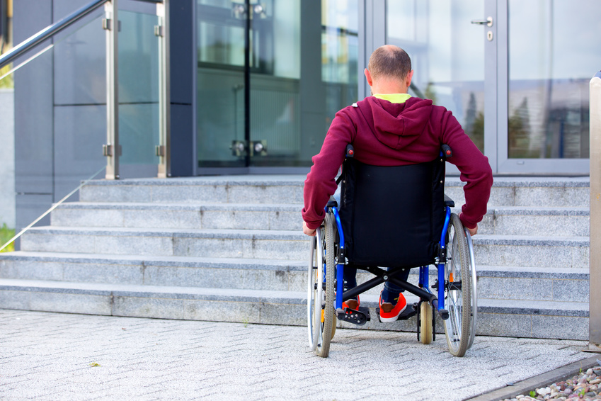 Disabilità e accessibilità: quali sono le normative in tema di barriere architettoniche