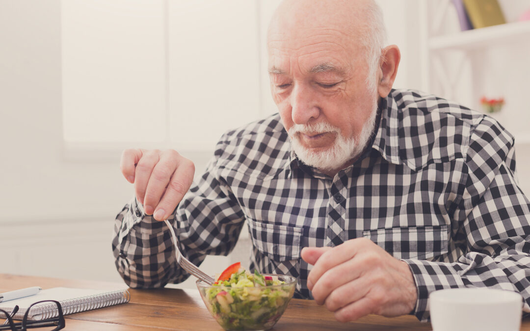 Alzheimer e anziani, mangiare bene aiuta la prevenzione