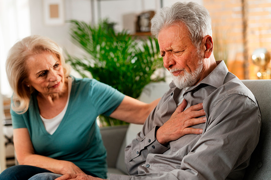 Vivere con uno scompenso cardiaco dopo i 70 anni: gli ausili che possono aiutare in casa