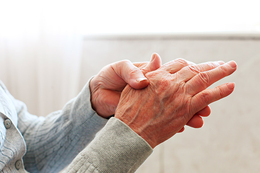 Patologie delle dita della mano: come influenzano la vita e soluzioni per superare le Barriere